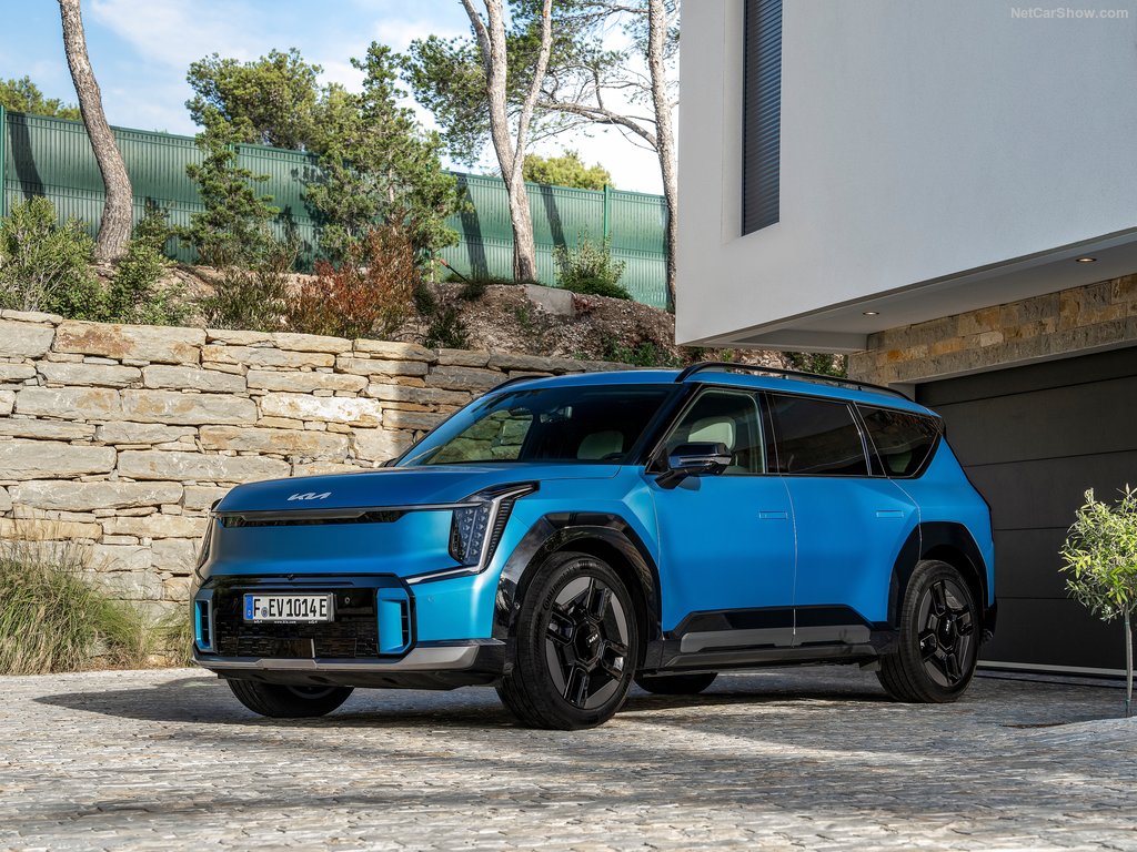 EV Experience AutoLeaseCenter