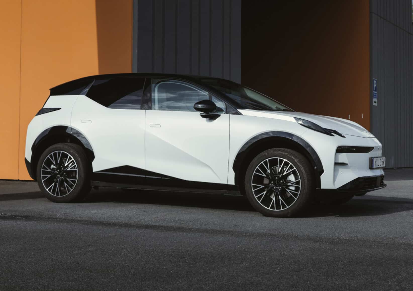 EV Experience AutoLeaseCenter